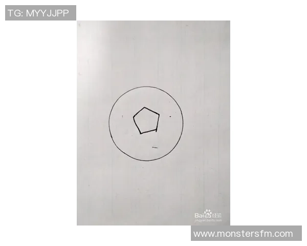 各大足球巨星简笔画合集手绘风格展现球场传奇魅力瞬间