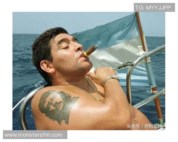 足球巨星展现个性纹身魅力 同框合影诠释热血与荣耀精神 足球巨星展现个性纹身魅力 同框合影诠释热血与荣耀精神